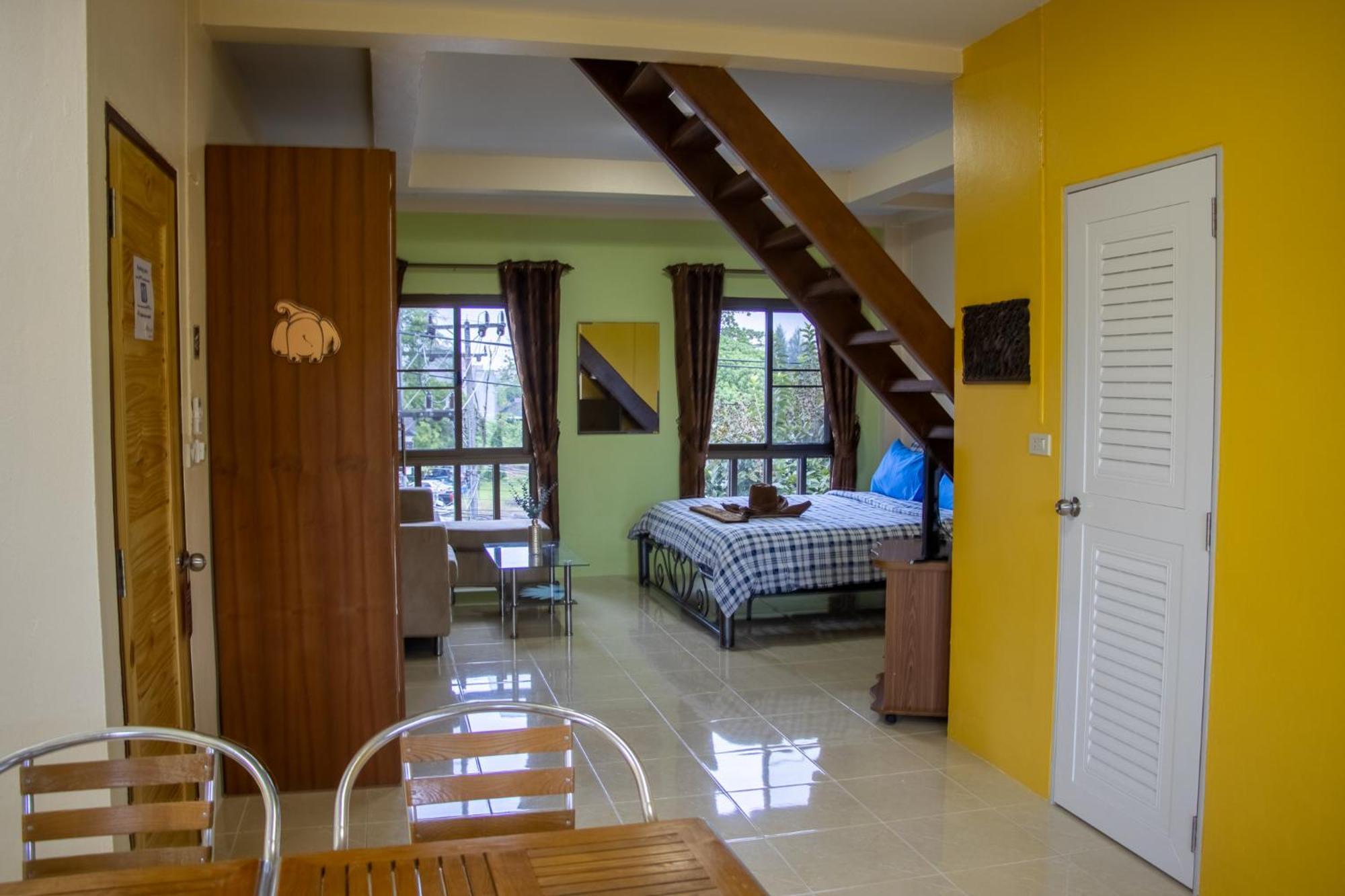 Thai Life Guesthouse Khaolak Khao Lak Bagian luar foto